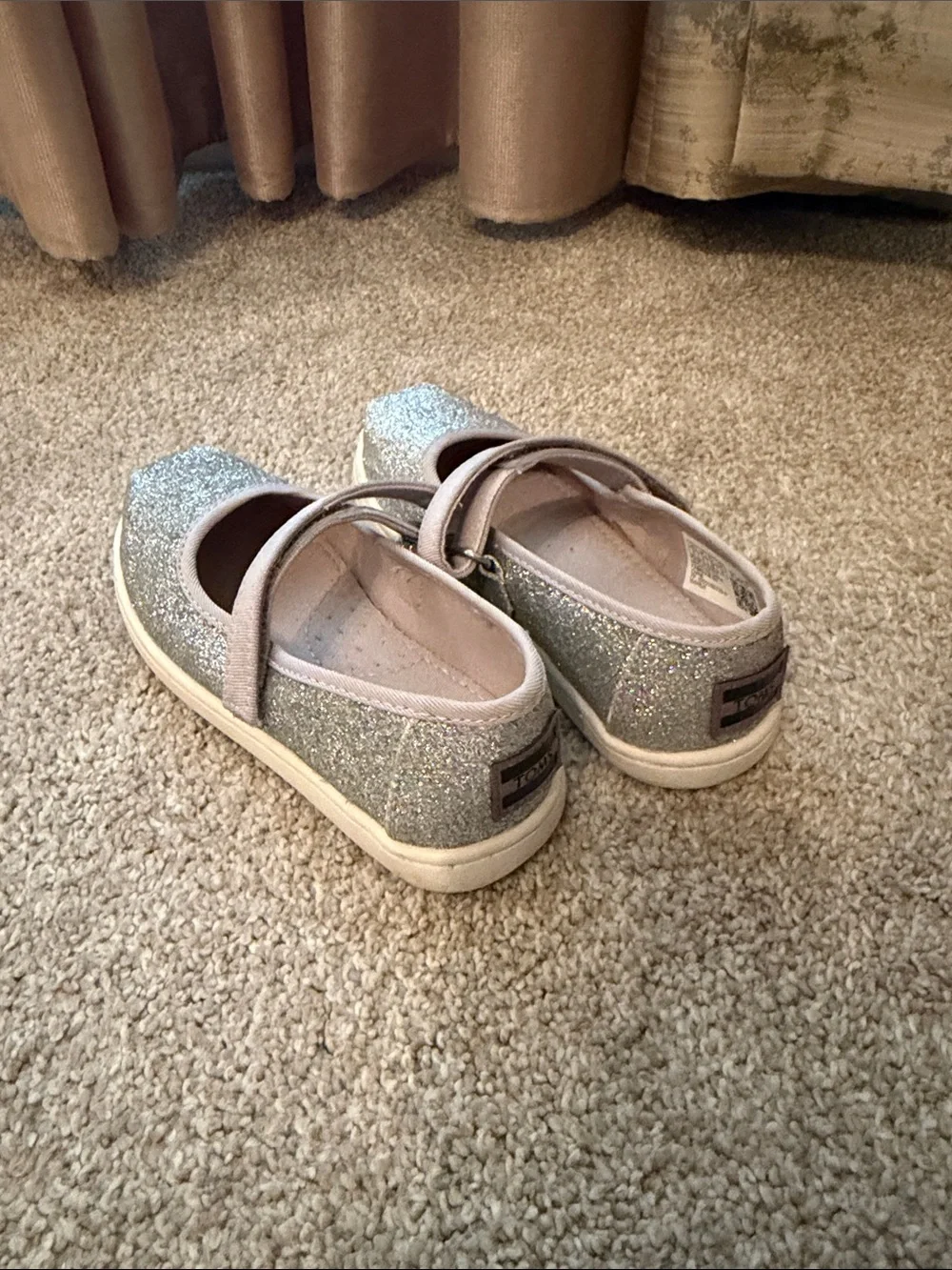 Toms sparkling glitter